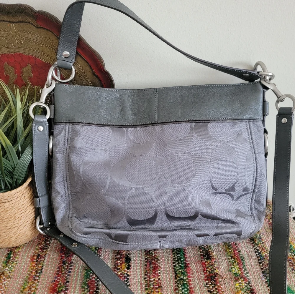 Coach studded Shoulder Bag crossbody bag RARE NWOT